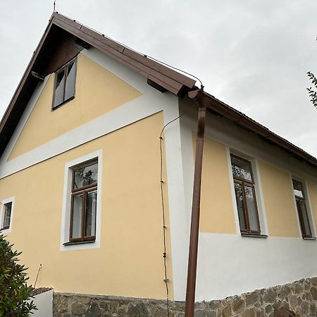 Prijemna Chaloupka Na Trebonsku Villa Chlum u Trebone Kültér fotó